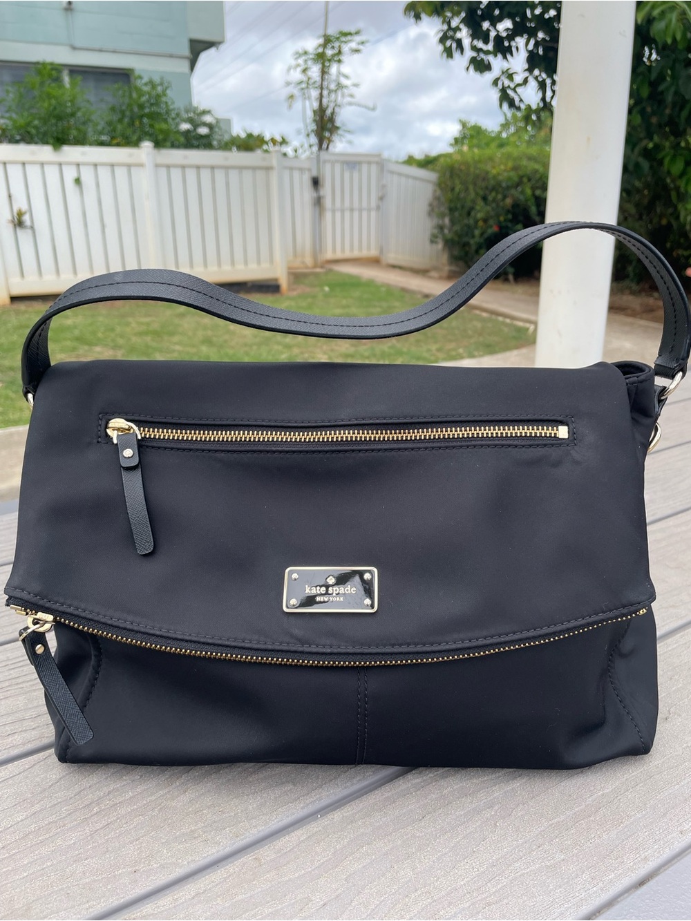 Kate Spade Nylon black shoulder bag with gold hardware